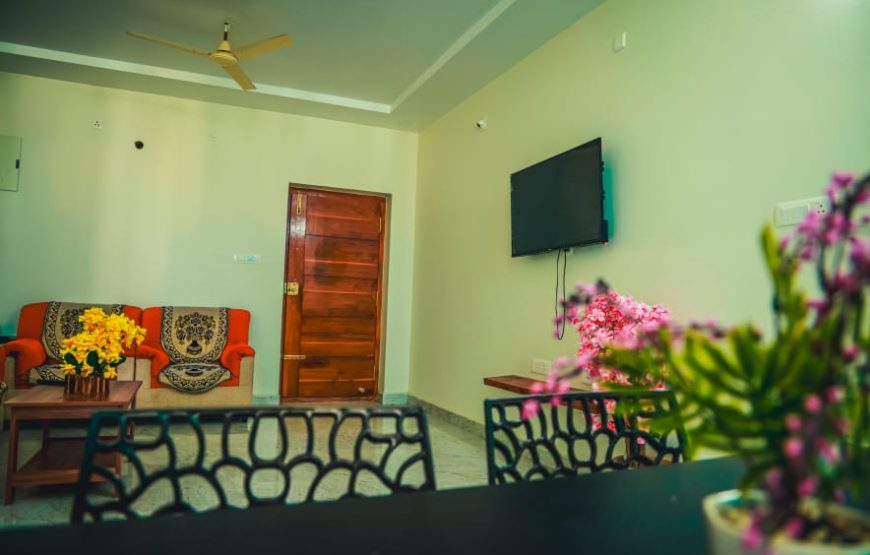 VARAHI GRAND HOMESTAY