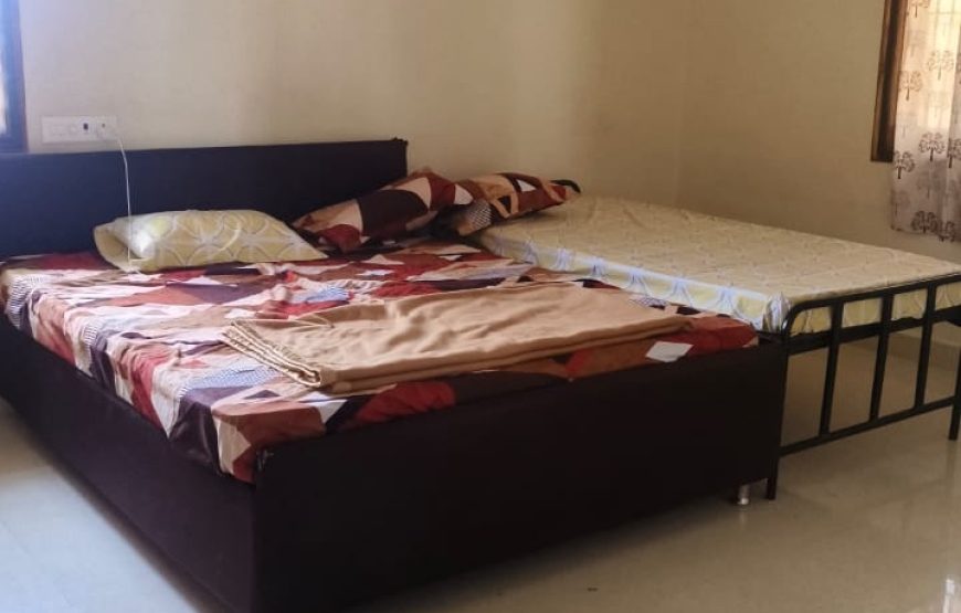R K HOME STAYS